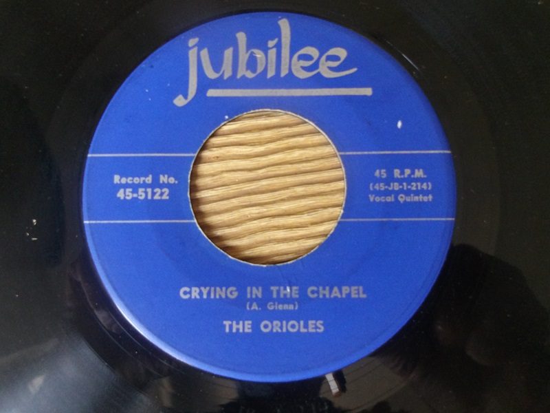 The Orioles – Crying In The Chapel (US,1953- Vinyl, 7") Jubilee – 45-5122 - Image 2